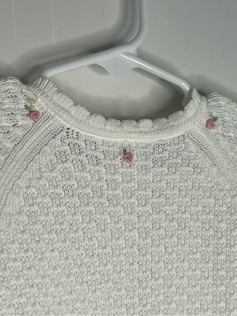 Vintage 2005 Gymboree White Knit Cardigan
Sweater with Pink Rosettes 18-24M - Picture 8 of 12